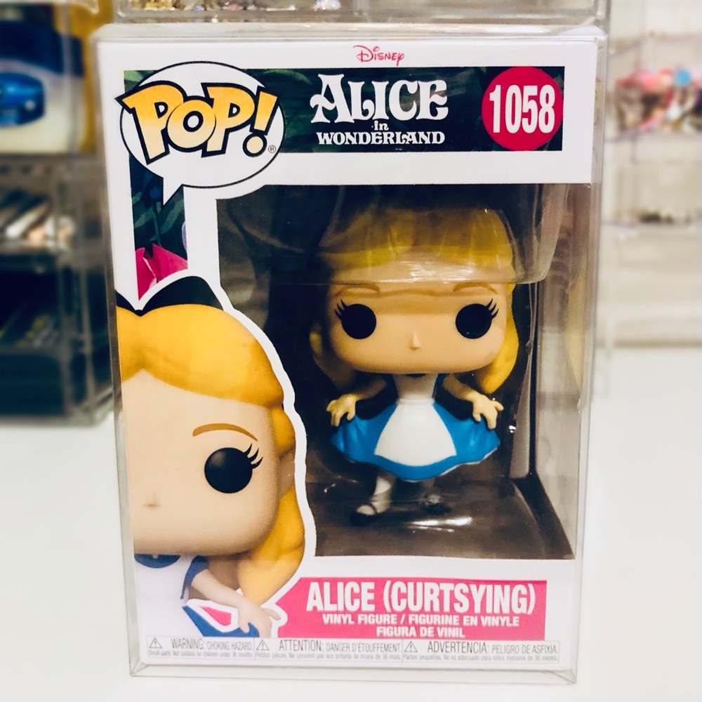 ❌SOLD❌ Alice Curtsying Funko Pop